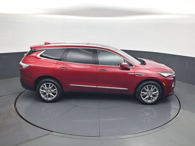 Used 2024 Buick Enclave Essence w/ Experience Buick Package AWD/4WD image 17