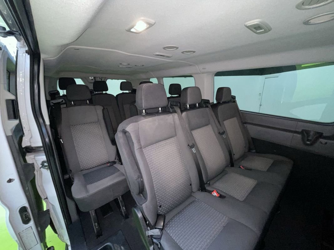 Used 2023 Ford Transit 350 XLT image 28