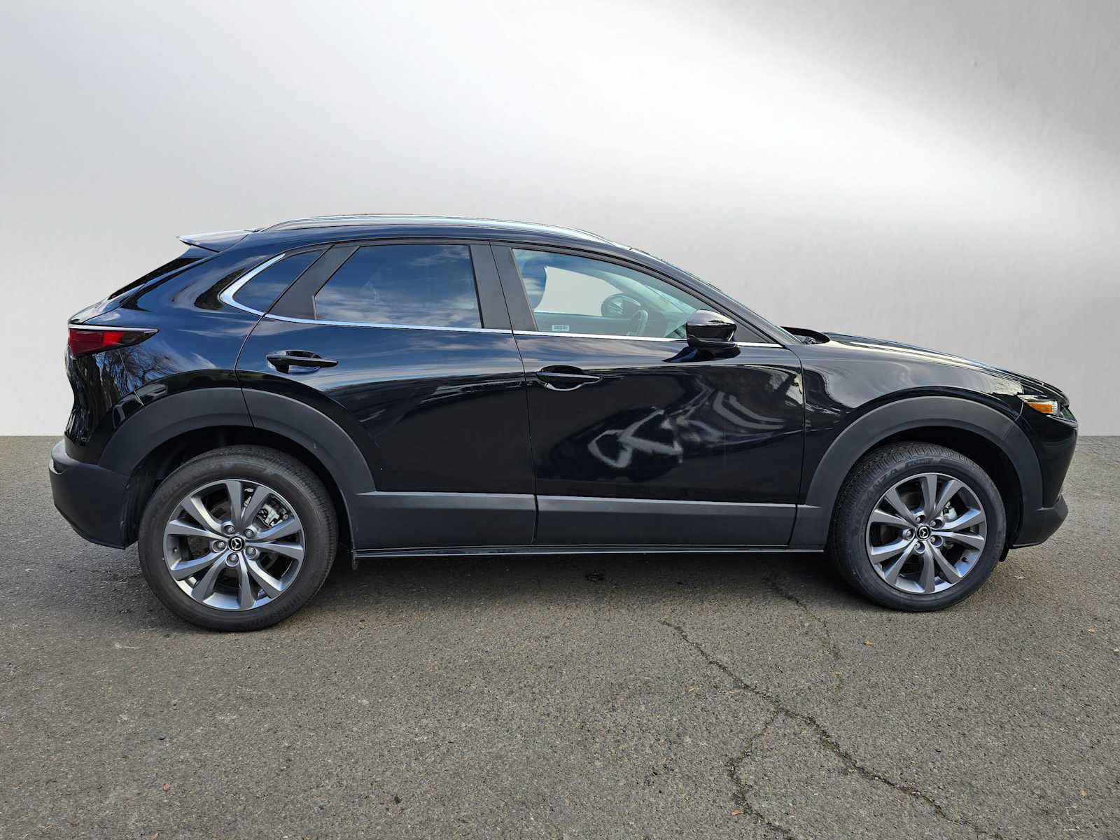 Used 2025 MAZDA CX-30 AWD 2.5 S w/ Preferred Package image 2