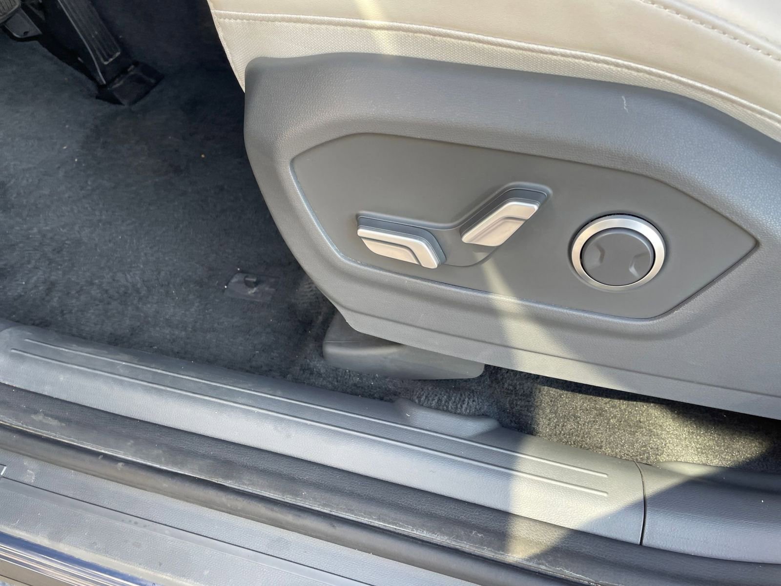 Used 2025 Hyundai Santa Fe SEL image 24