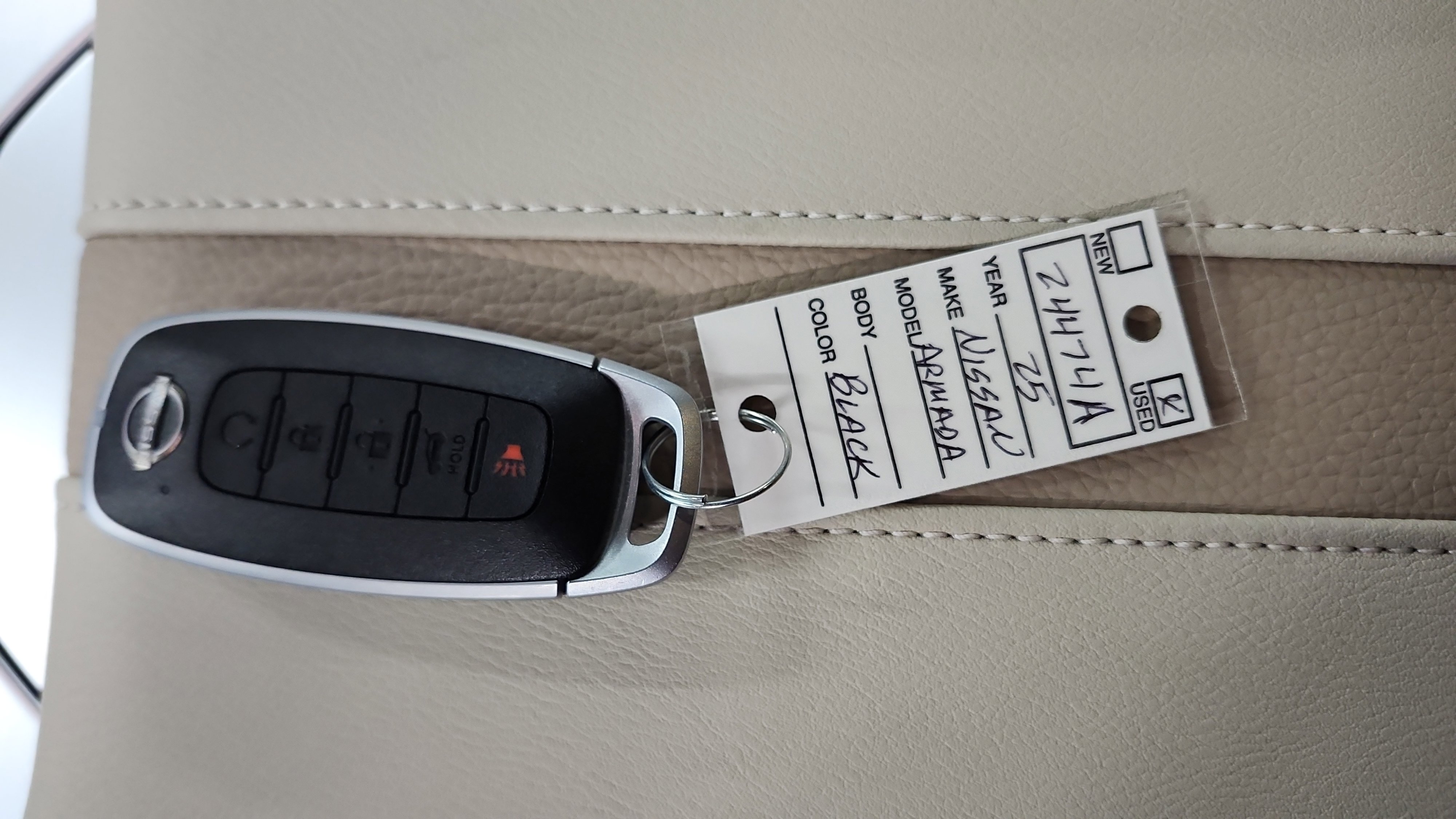 Used 2025 Nissan Armada Platinum AWD/4WD image 22