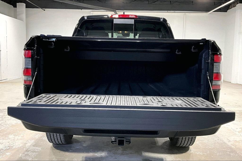 Used 2025 Nissan Frontier S w/ S Utility Package image 37