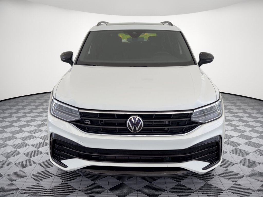 Used 2022 Volkswagen Tiguan SE R-Line FWD image 6