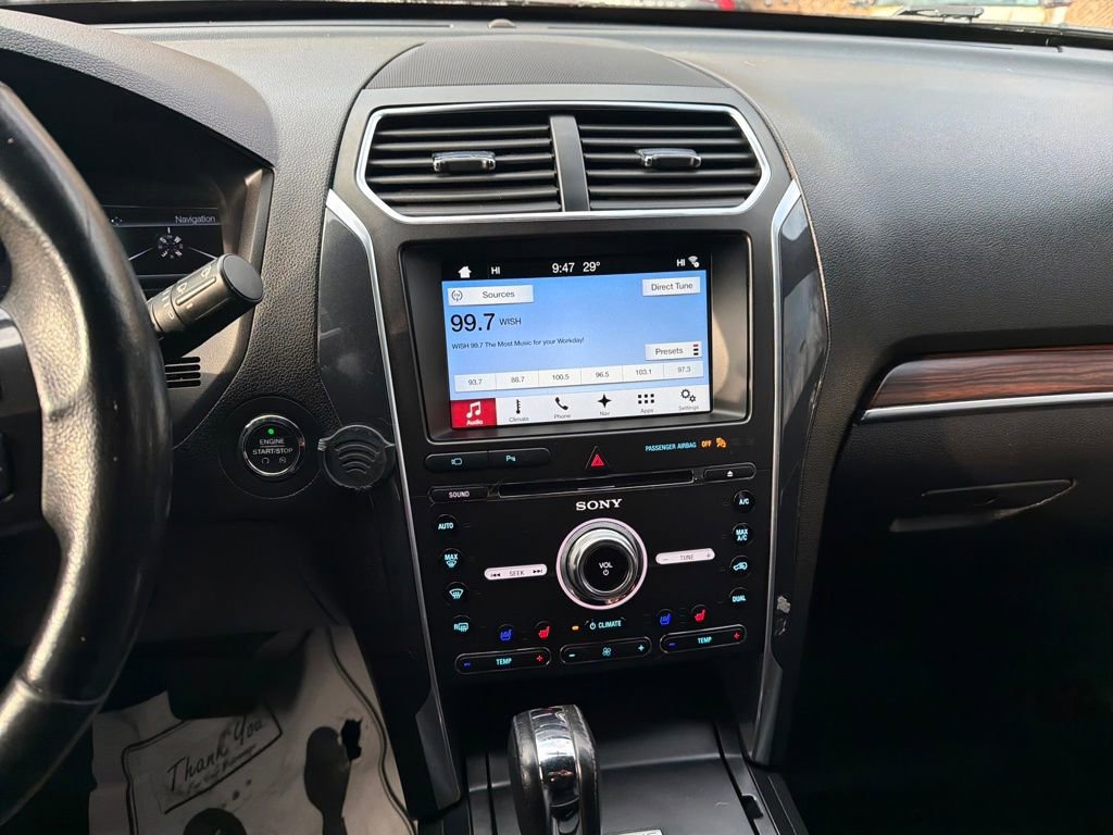 Used 2017 Ford Explorer Limited image 18