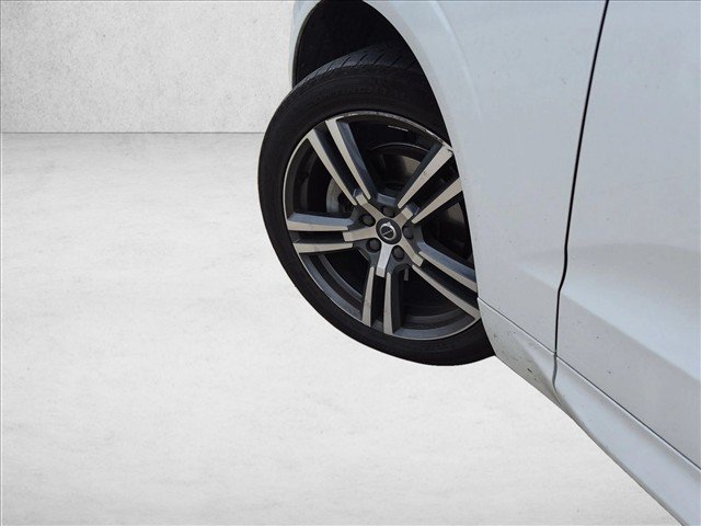 Used 2020 Volvo XC60 T5 Momentum FWD image 10