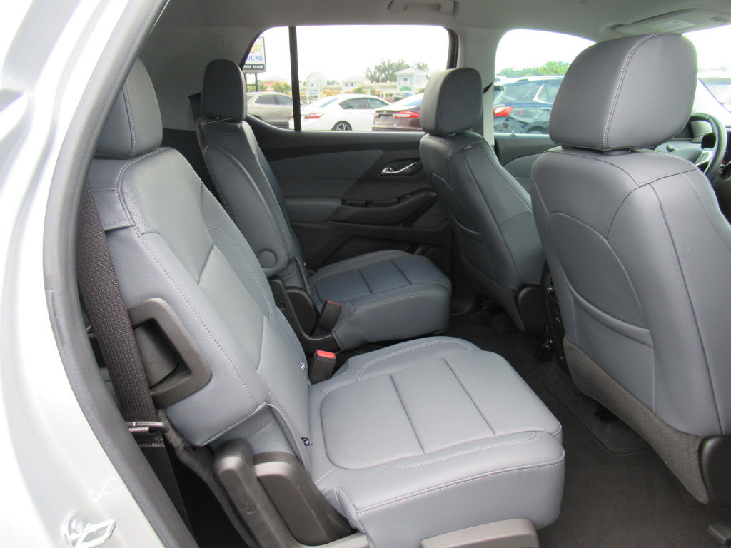 Used 2020 Chevrolet Traverse Premier FWD image 15