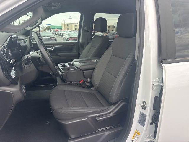 Used 2024 Chevrolet Silverado 3500 LT AWD/4WD image 15