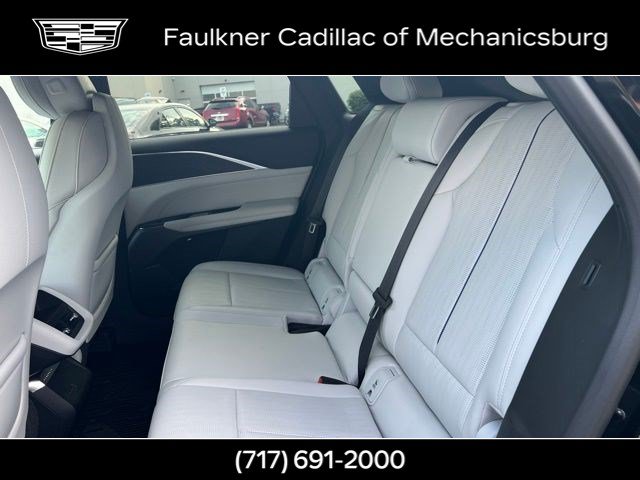 Used 2024 Cadillac Lyriq Luxury w/ LPO, Floor Liner Package AWD/4WD image 16