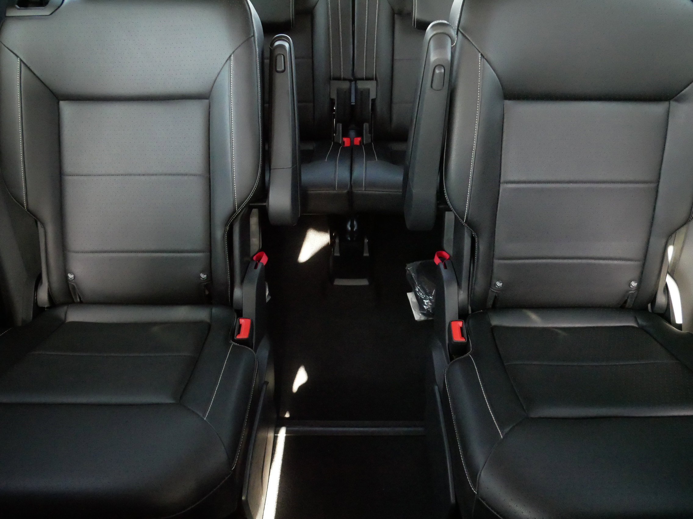 Certified 2023 Volkswagen Atlas SE image 13