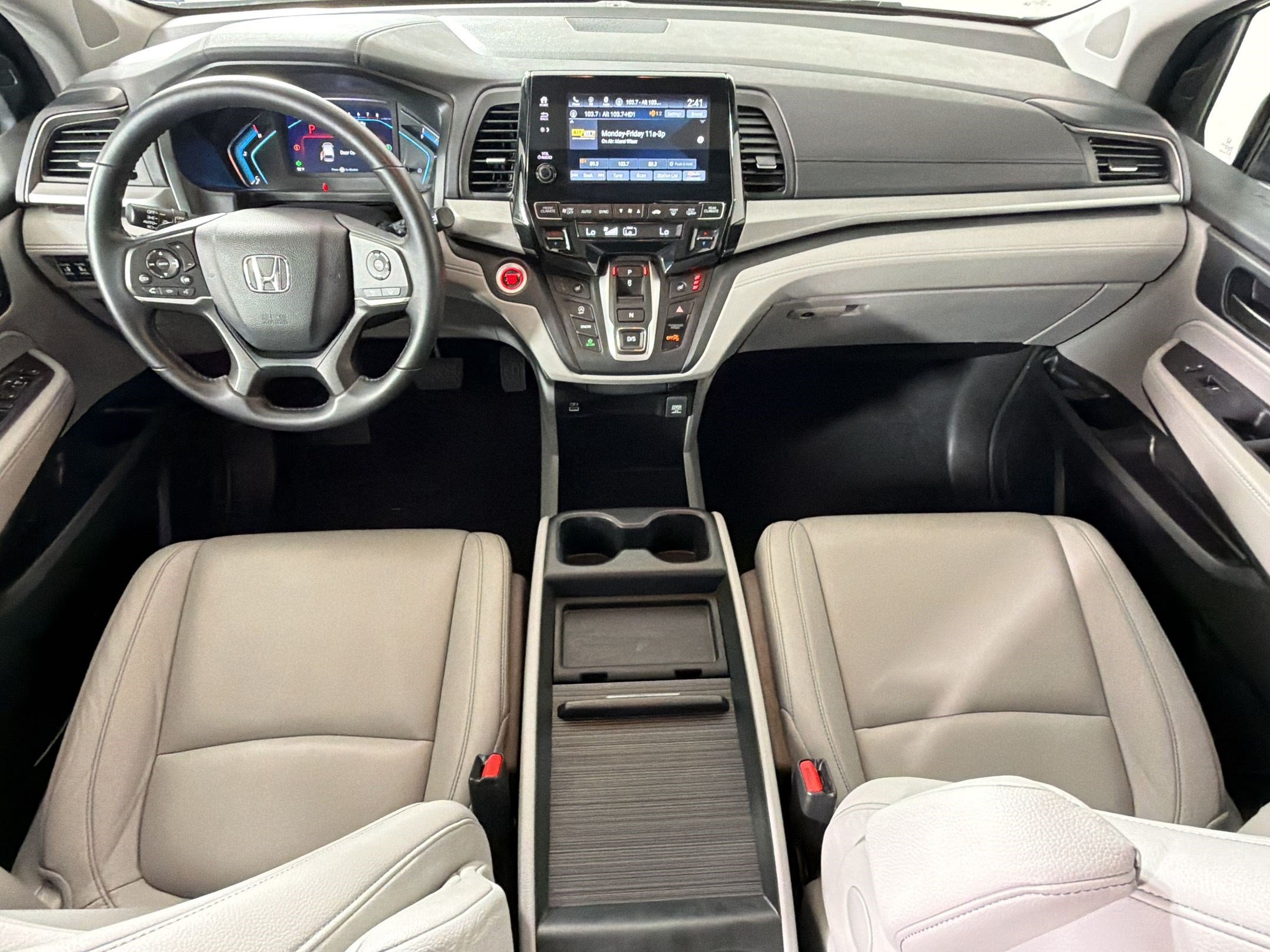 Used 2023 Honda Odyssey EX-L image 17