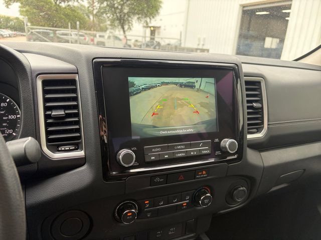 Used 2023 Nissan Frontier SV w/ Tow Package RWD image 11