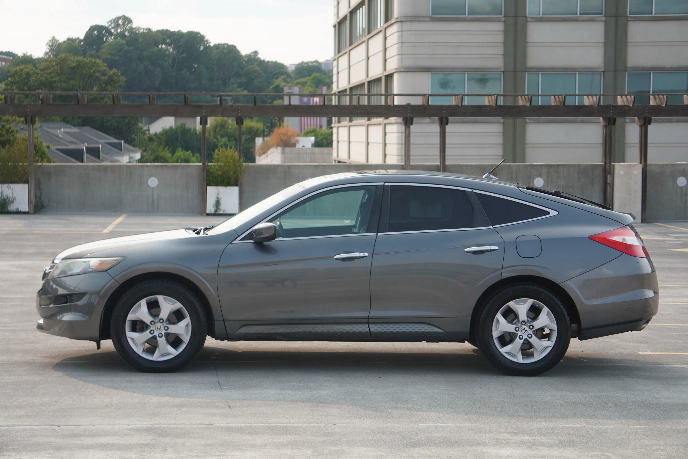 Used 2010 Honda Crosstour EX-L image 36