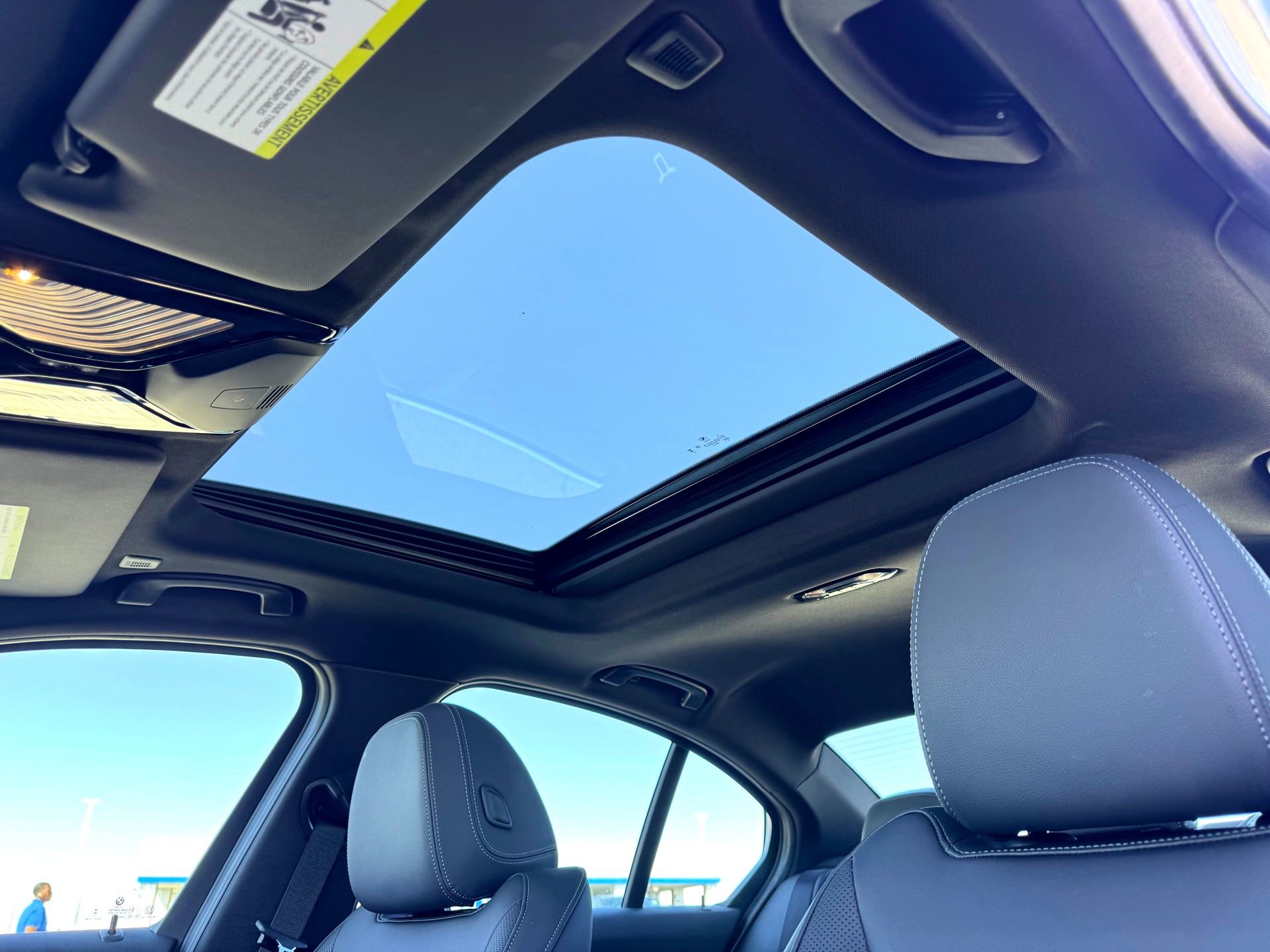 Used 2026 BMW 330i xDrive Sedan AWD/4WD image 14