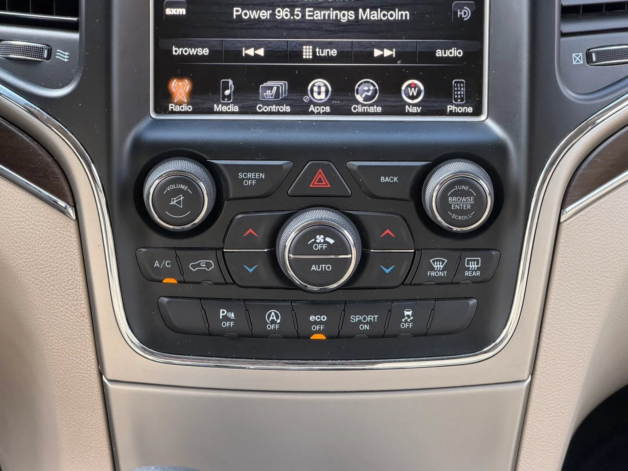 Used 2017 Jeep Grand Cherokee Limited RWD image 36