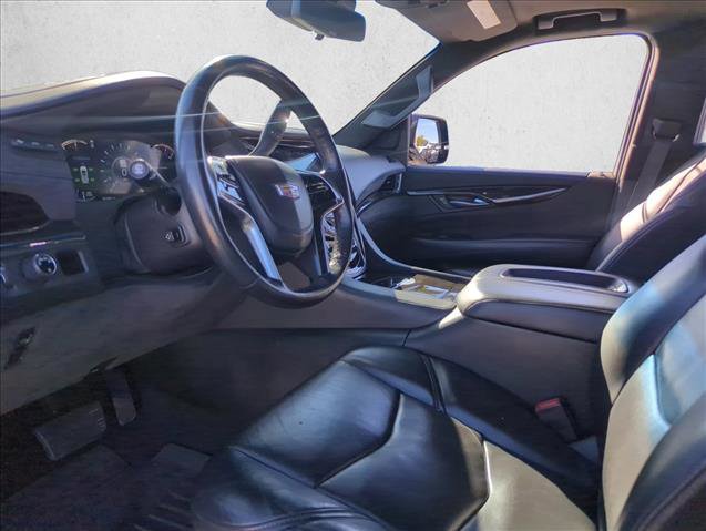Used 2018 Cadillac Escalade Platinum image 5