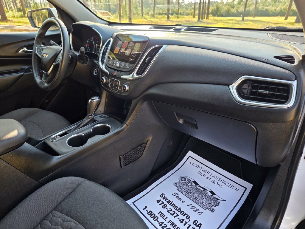 Used 2018 Chevrolet Equinox LT w/ Sun & Infotainment Package AWD/4WD image 24
