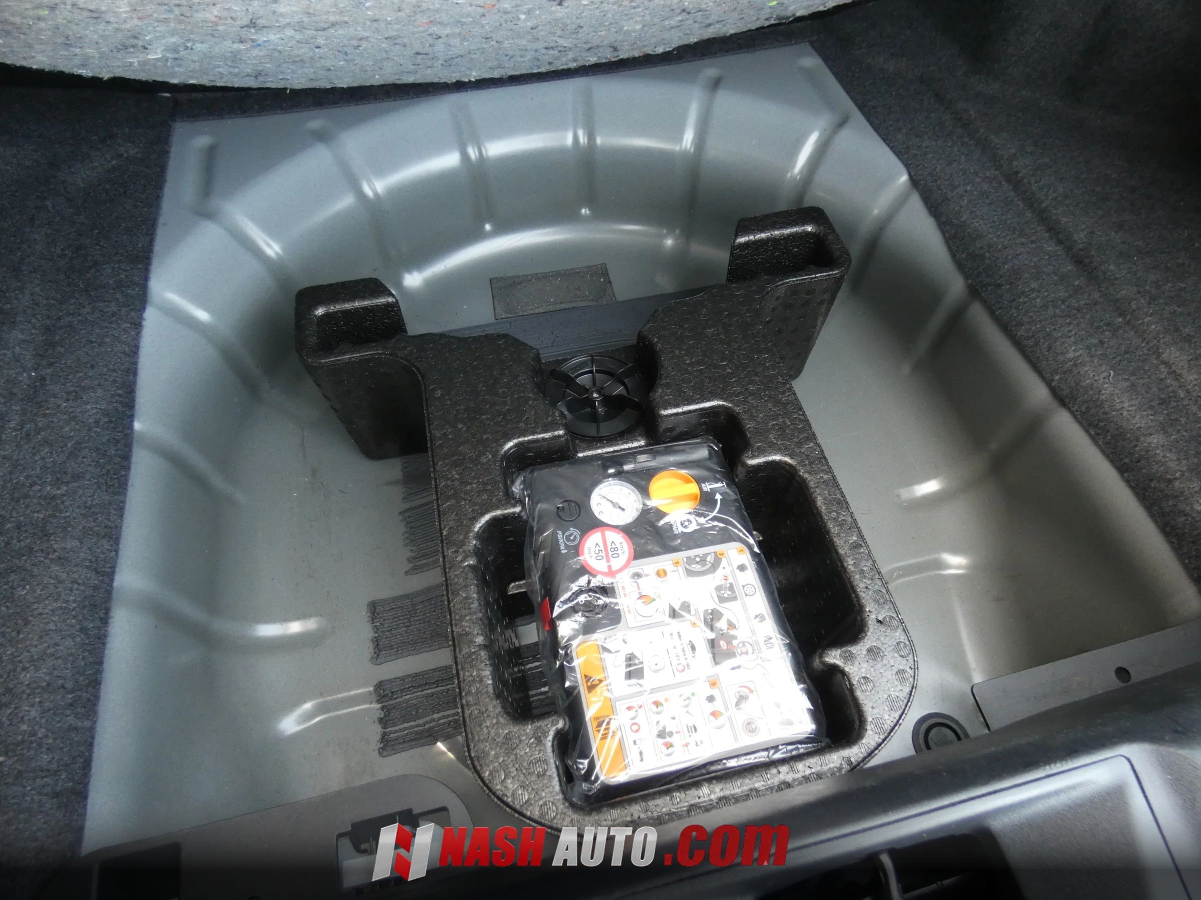 Used 2024 Ford Mustang Convertible RWD image 71