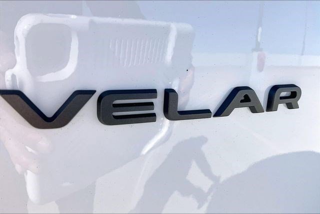 New 2026 Land Rover Range Rover Velar Dynamic SE image 9