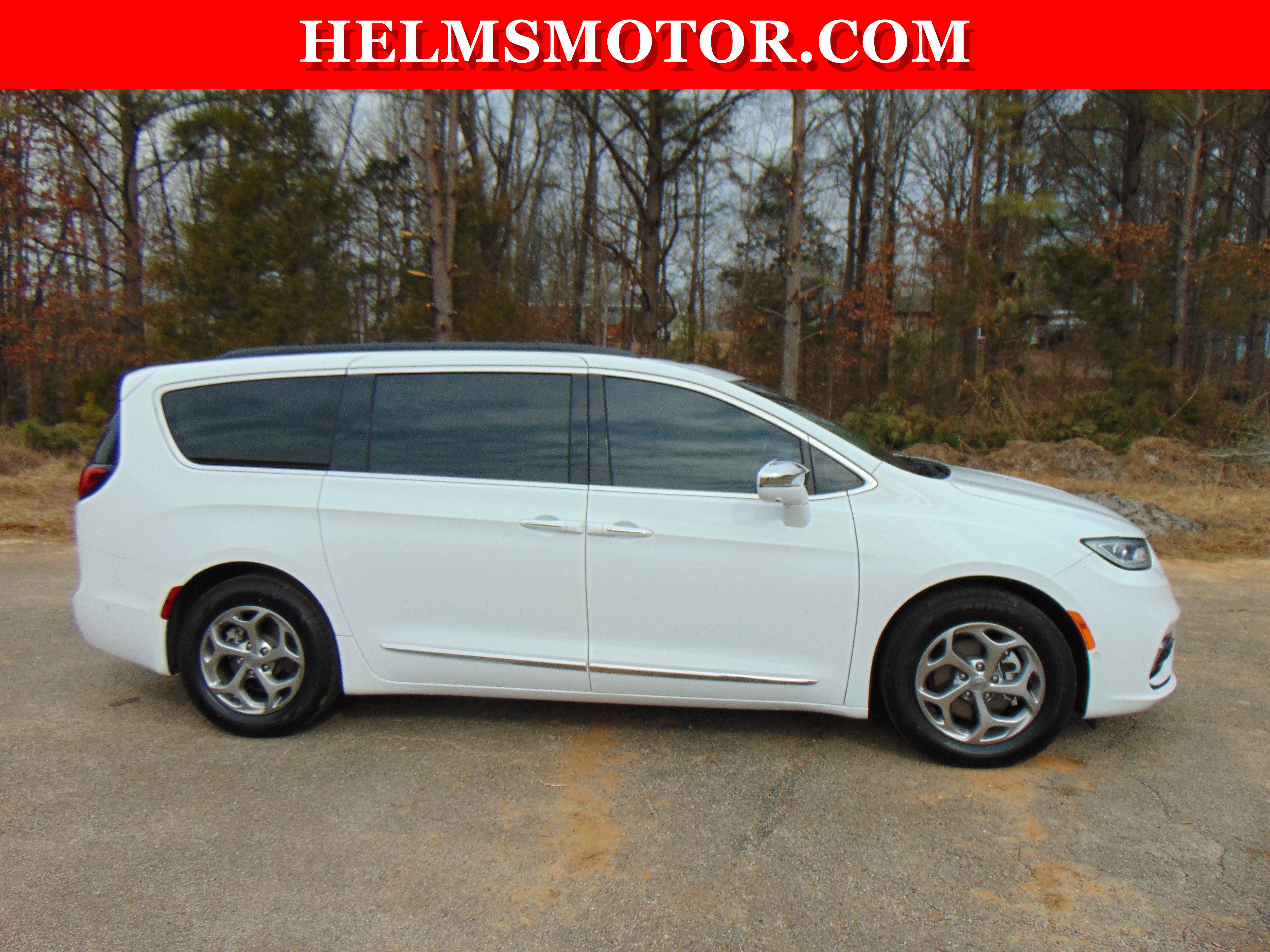 Certified 2022 Chrysler Pacifica Limited w/ Uconnect Theater Family Group image 23