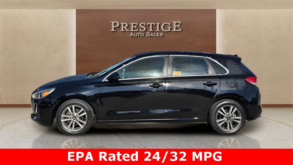 Used 2018 Hyundai Elantra GT image 17