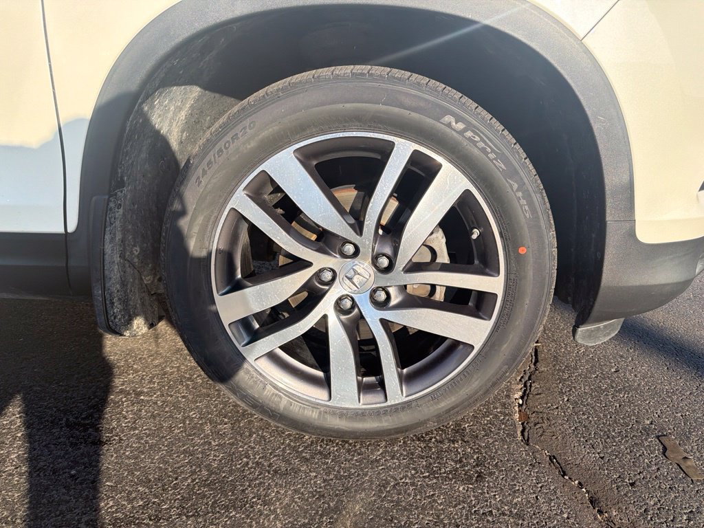 Used 2017 Honda Pilot Touring image 10
