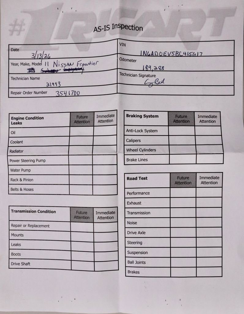 Used 2011 Nissan Frontier SL image 5