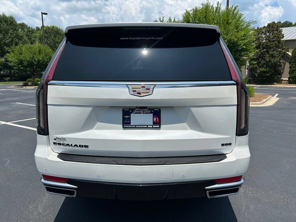 Used 2021 Cadillac Escalade Premium Luxury AWD/4WD image 25