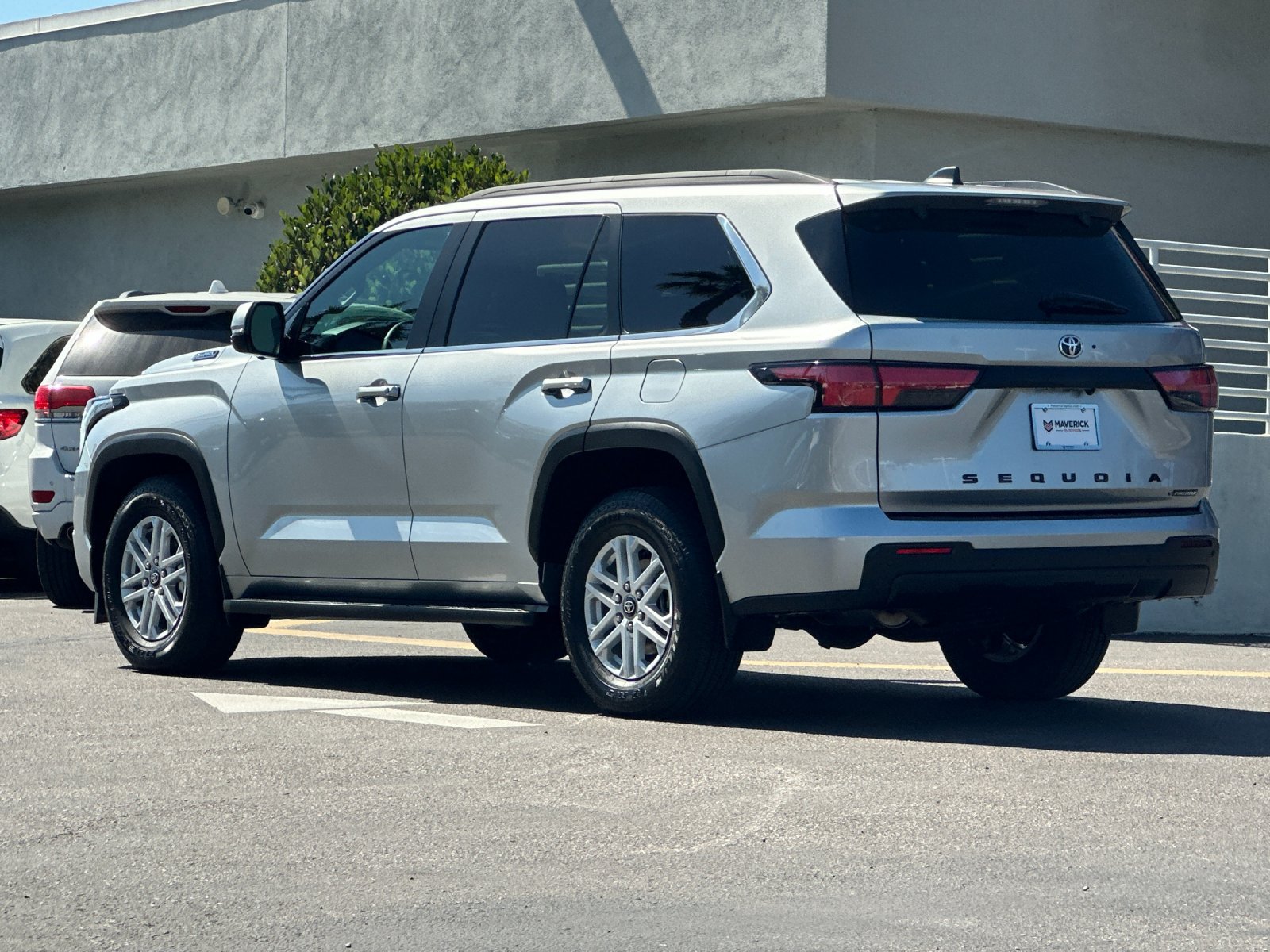 Used 2026 Toyota Sequoia SR5 AWD/4WD image 3