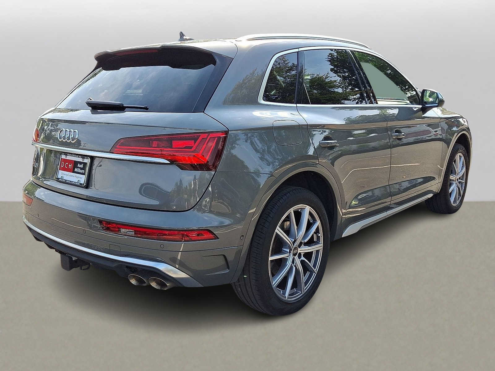 Used 2023 Audi SQ5 Prestige w/ Prestige Package AWD/4WD image 31