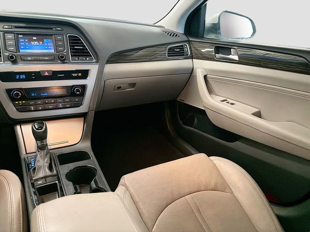 Used 2015 Hyundai Sonata Limited image 23