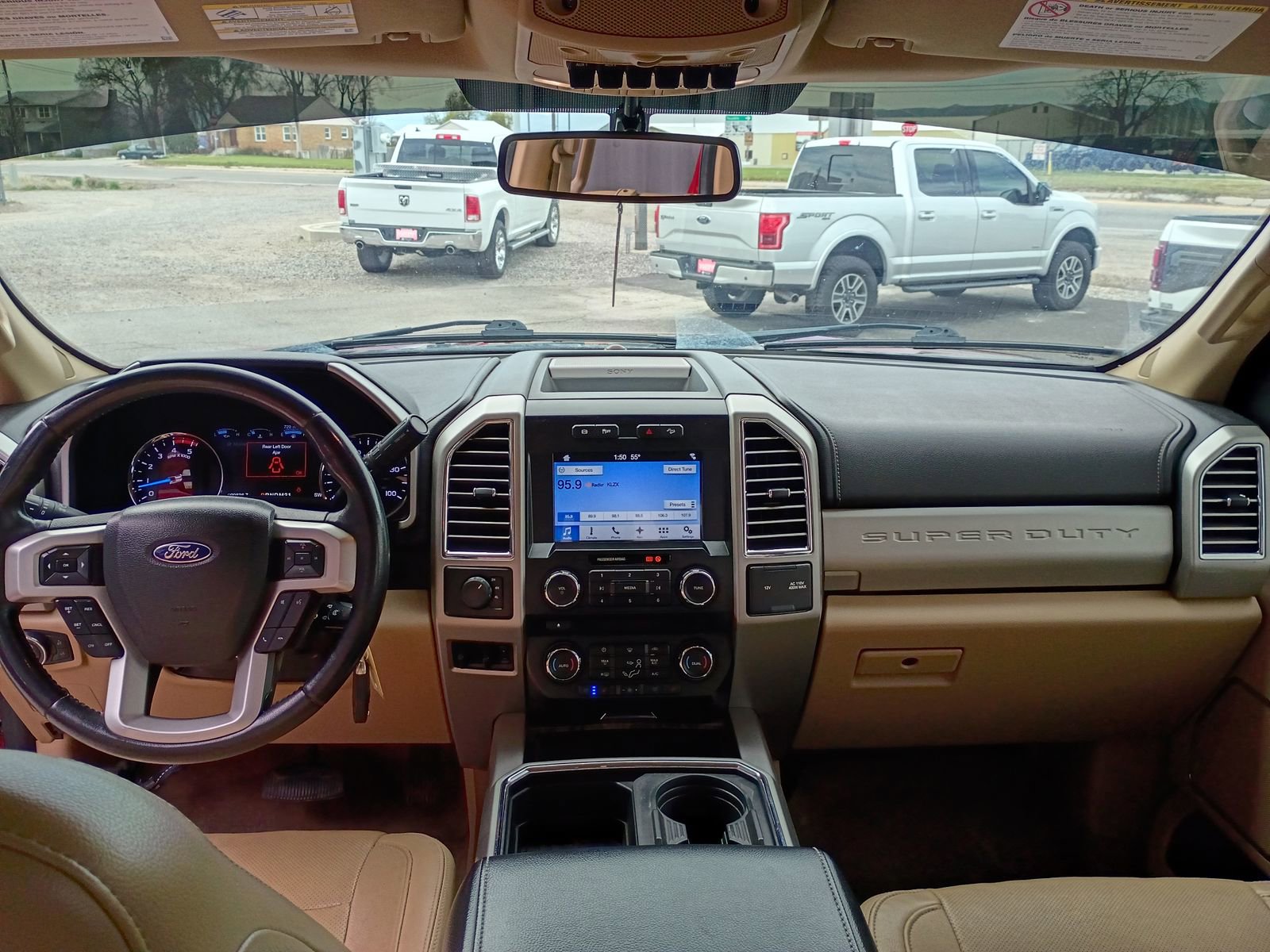 Used 2017 Ford F350 Lariat w/ Lariat Value Package AWD/4WD image 10