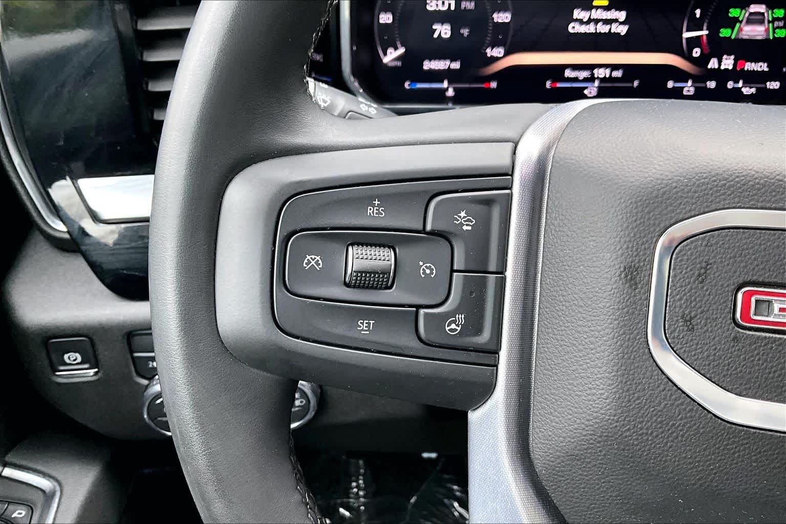 Used 2026 GMC Sierra 1500 SLT AWD/4WD image 24