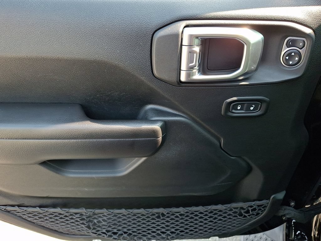 Used 2021 Jeep Gladiator Sport AWD/4WD image 12