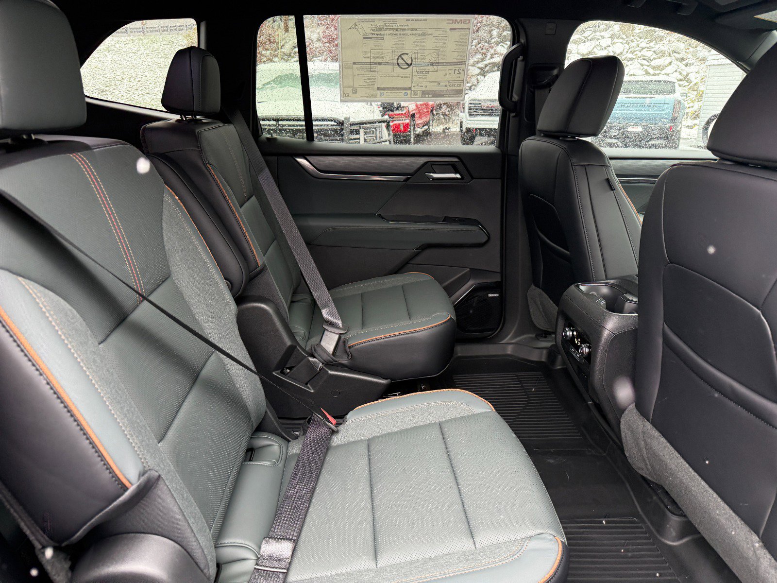 New 2026 GMC Acadia AT4 w/ LPO, Floor Liner Package image 21
