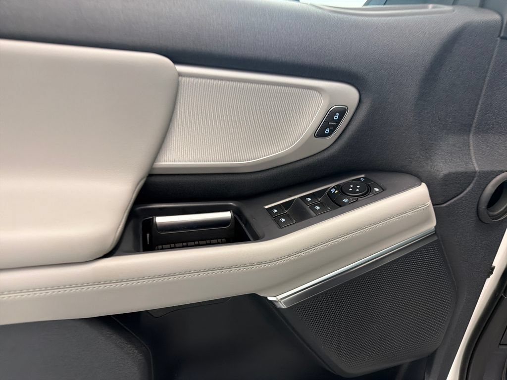 New 2027 Ford Expedition Max Active RWD image 12