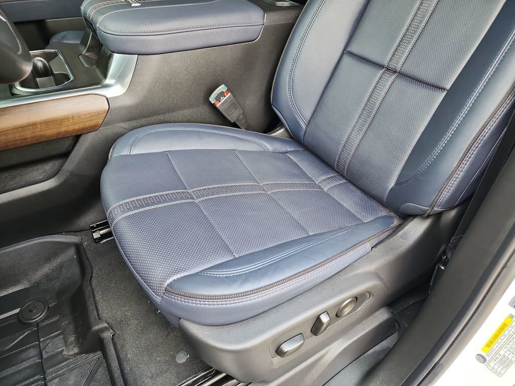 Used 2026 Chevrolet Silverado 3500 High Country w/ High Country Premium Package image 18