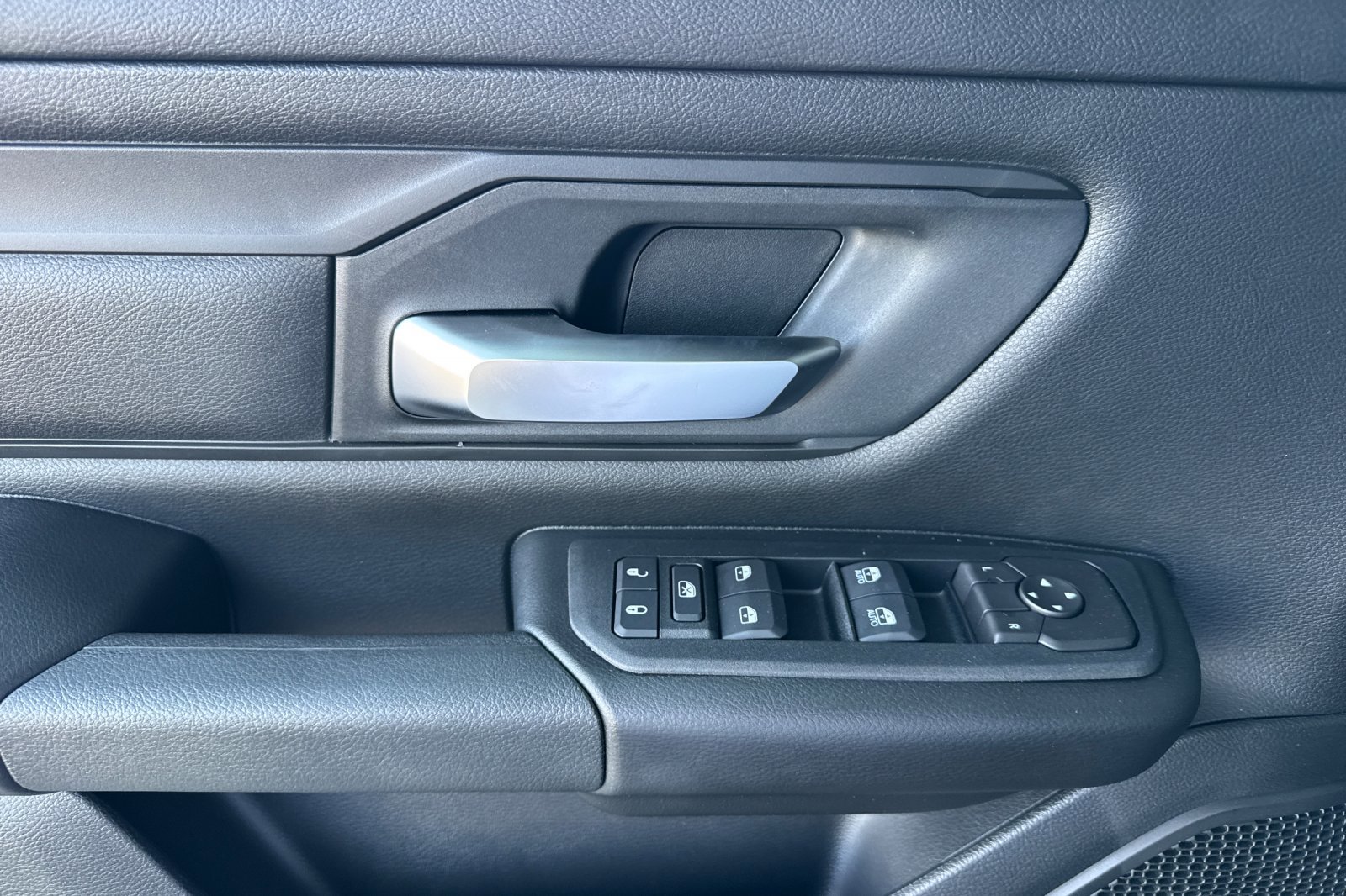 New 2026 RAM 1500 Express AWD/4WD image 10