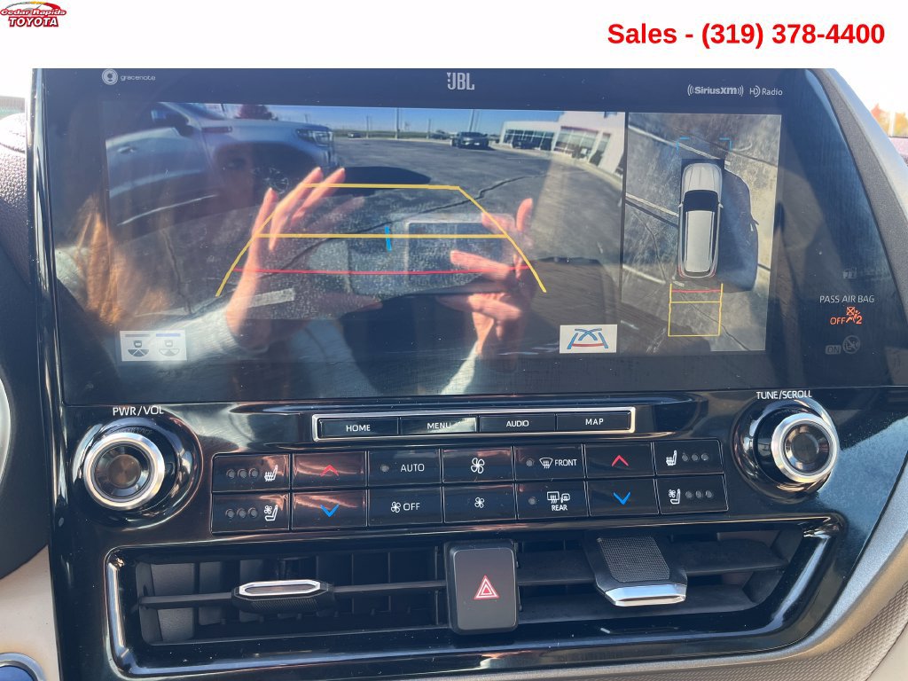 Certified 2021 Toyota Highlander Limited AWD/4WD image 19