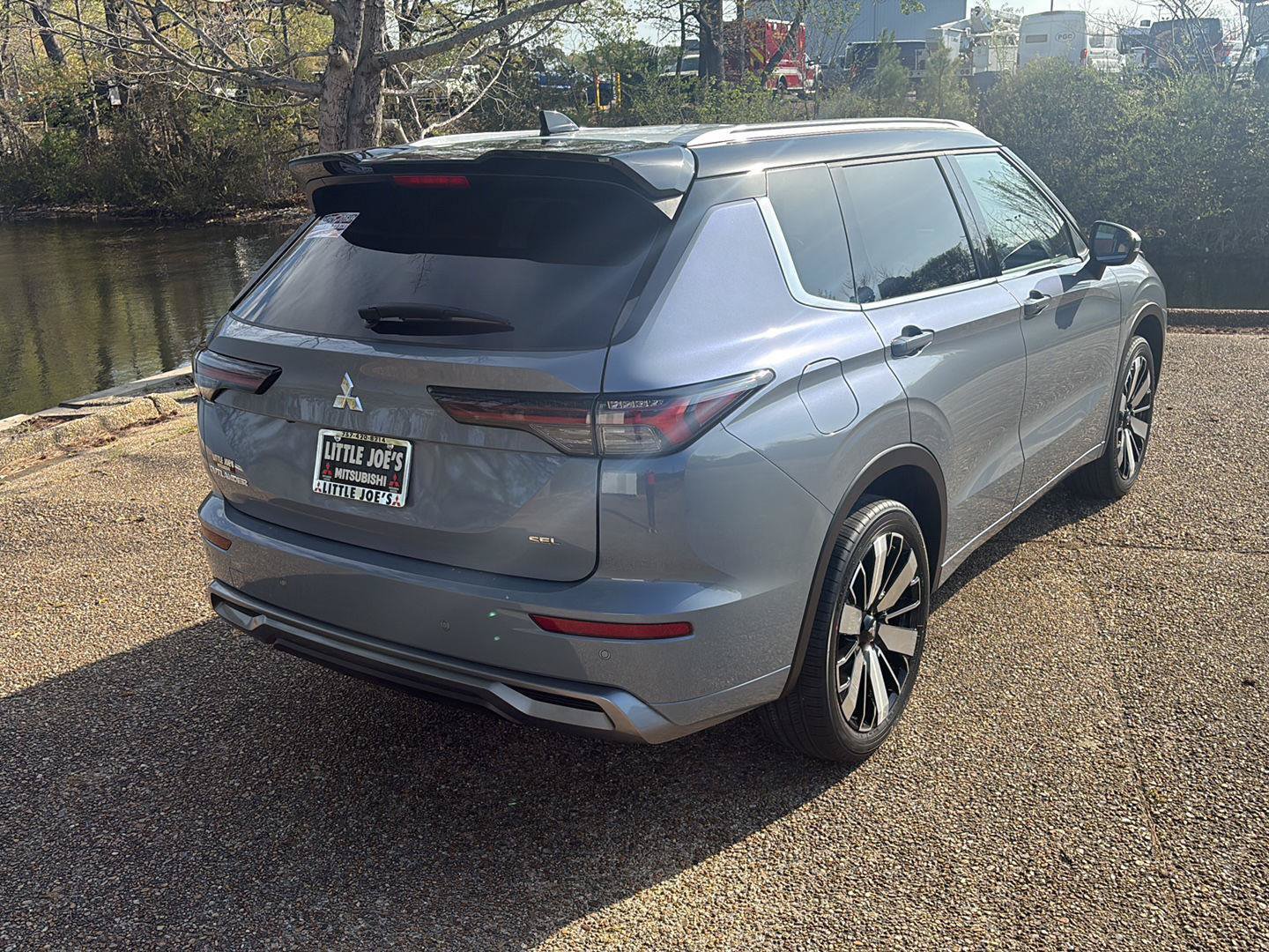 New 2026 Mitsubishi Outlander SEL FWD image 5