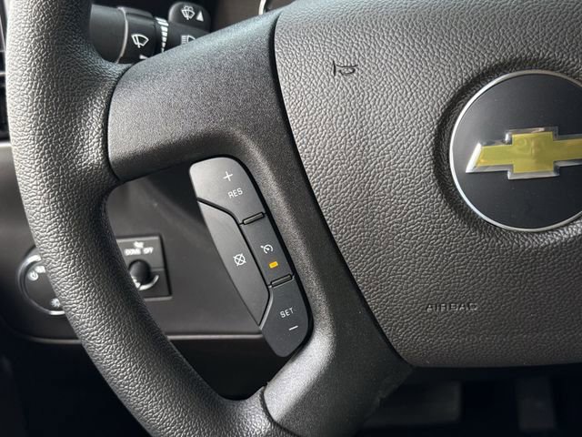 New 2026 Chevrolet Express 2500 RWD image 13
