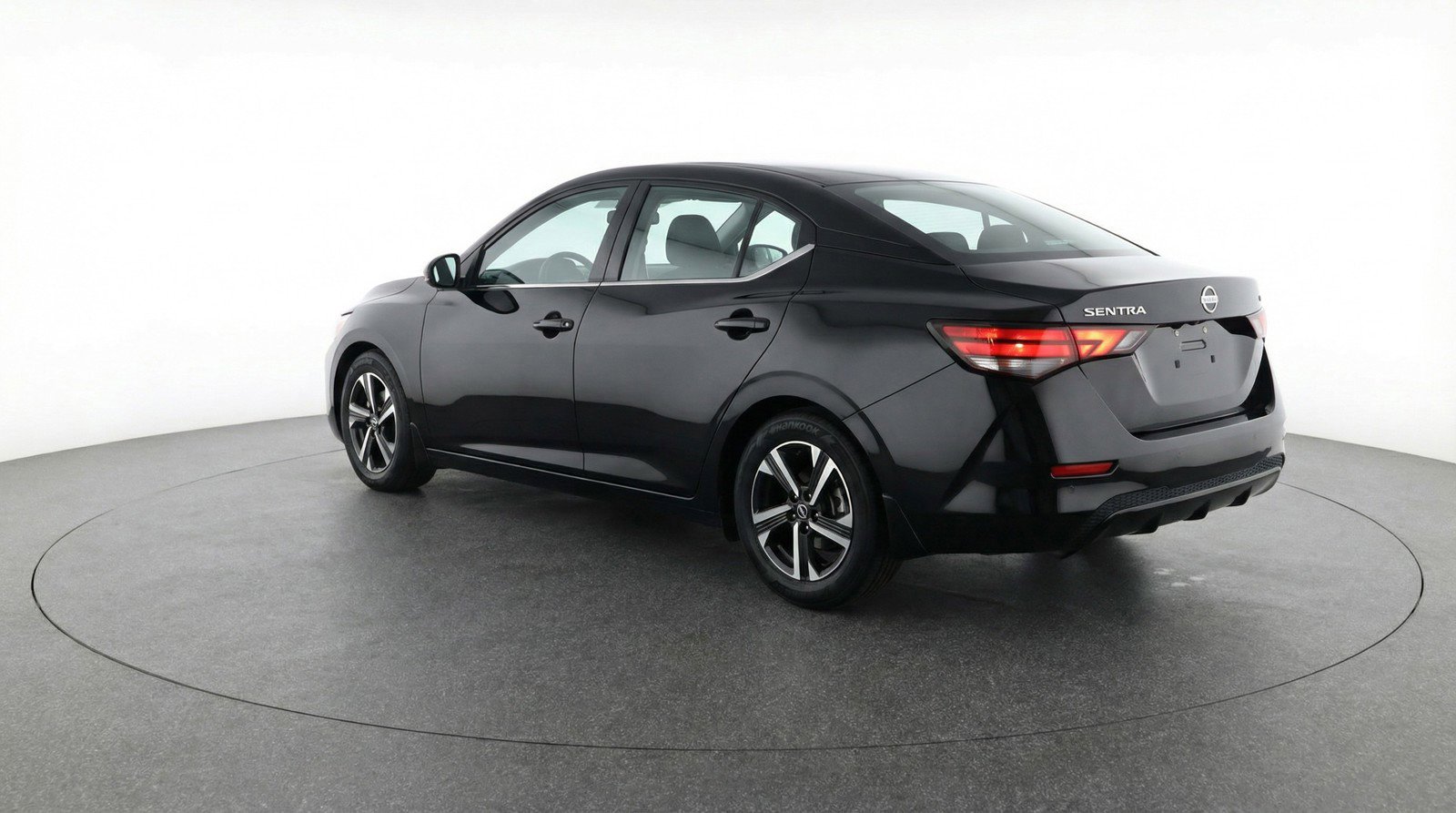 Used 2025 Nissan Sentra SV image 6