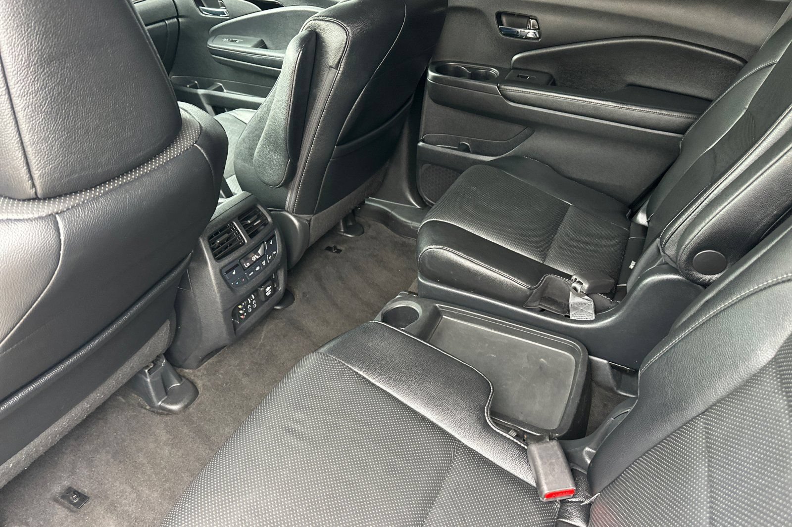 Used 2018 Honda Pilot Elite image 4