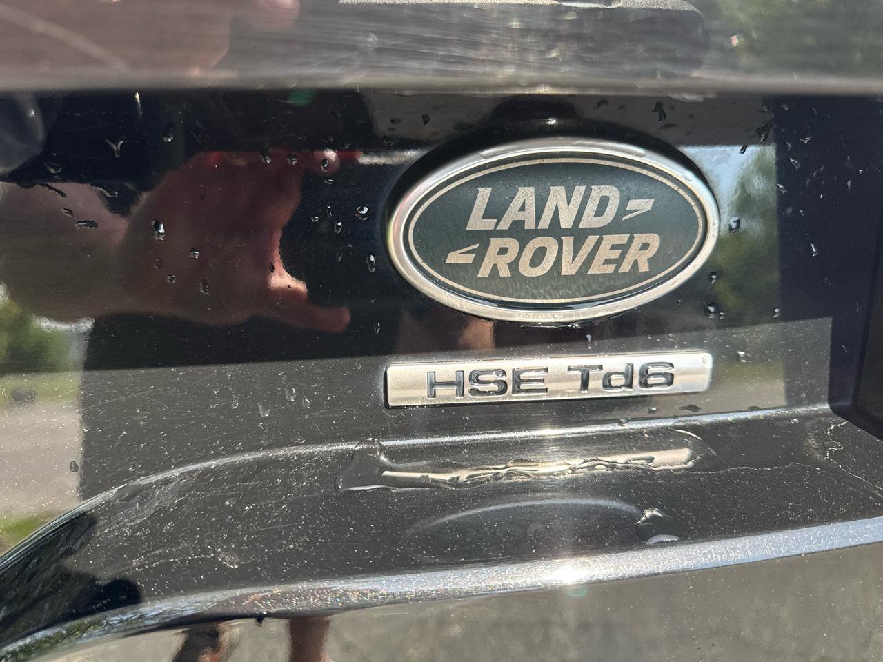 Used 2019 Land Rover Discovery HSE AWD/4WD image 4