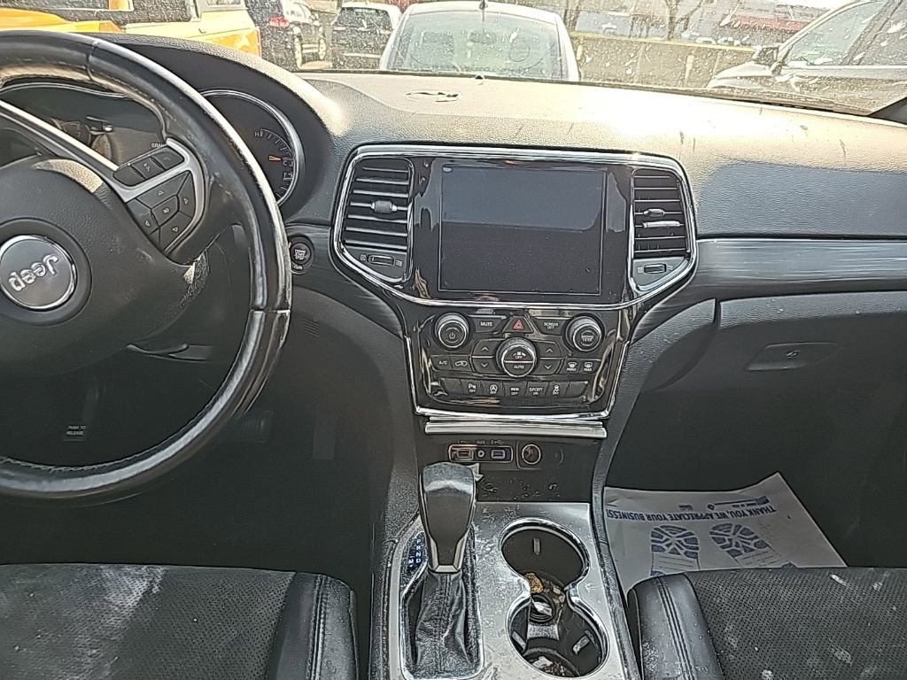 Used 2022 Jeep Grand Cherokee Laredo X image 6