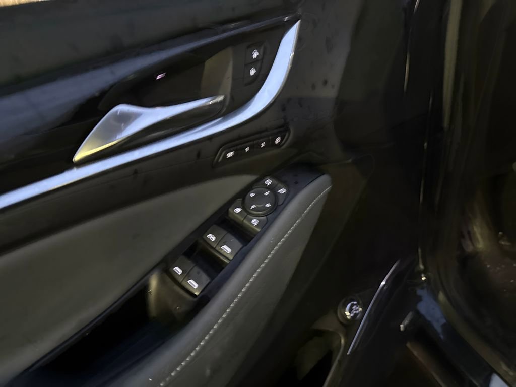 Used 2020 Buick Enclave Premium w/ Sun and Sites Package image 14