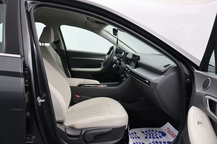 Used 2025 Hyundai Sonata SEL FWD image 16