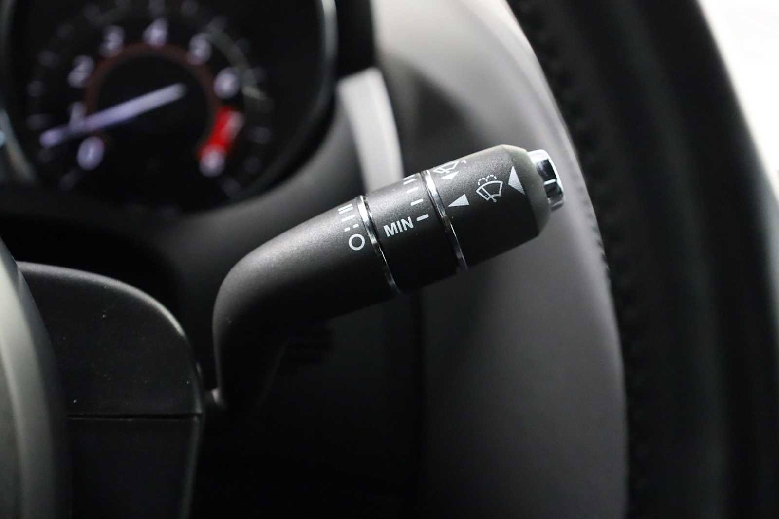 Used 2017 Jaguar F-TYPE R image 26