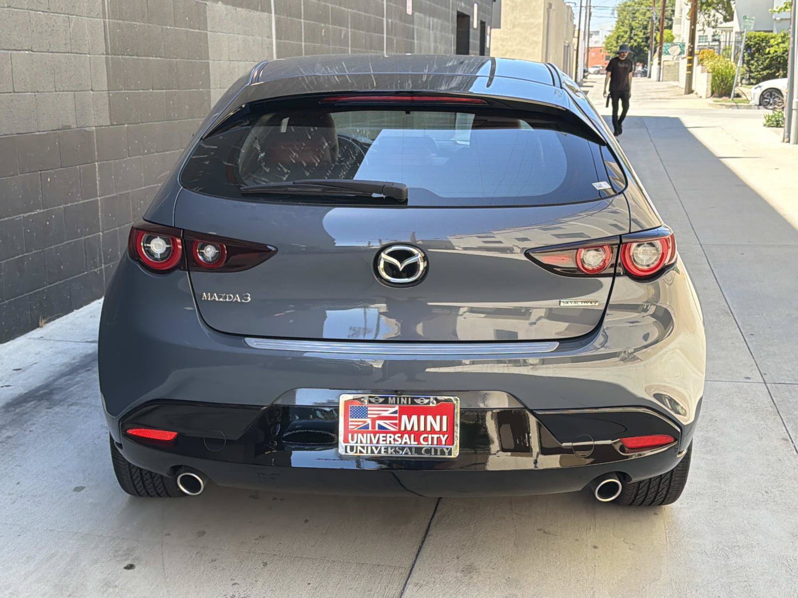 Used 2023 MAZDA MAZDA3 s FWD image 4