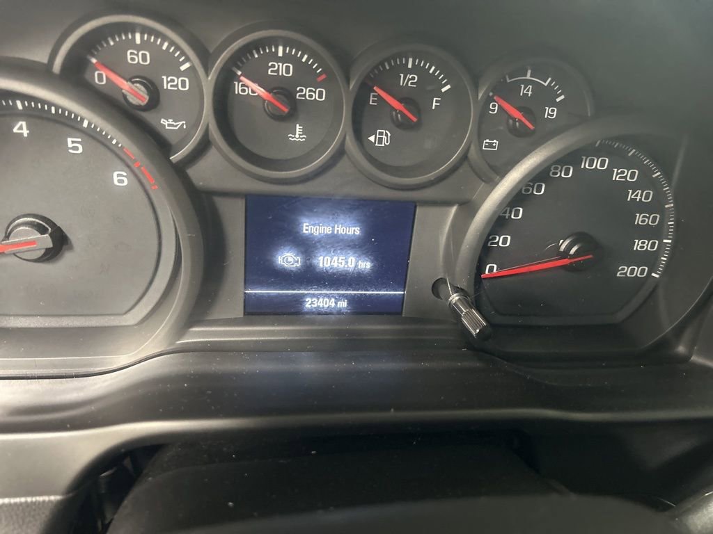 Used 2020 Chevrolet Silverado 1500 Custom w/ Custom Value Package image 5