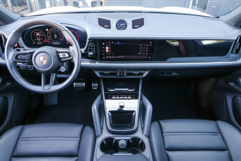 Certified 2026 Porsche Cayenne S AWD/4WD image 18